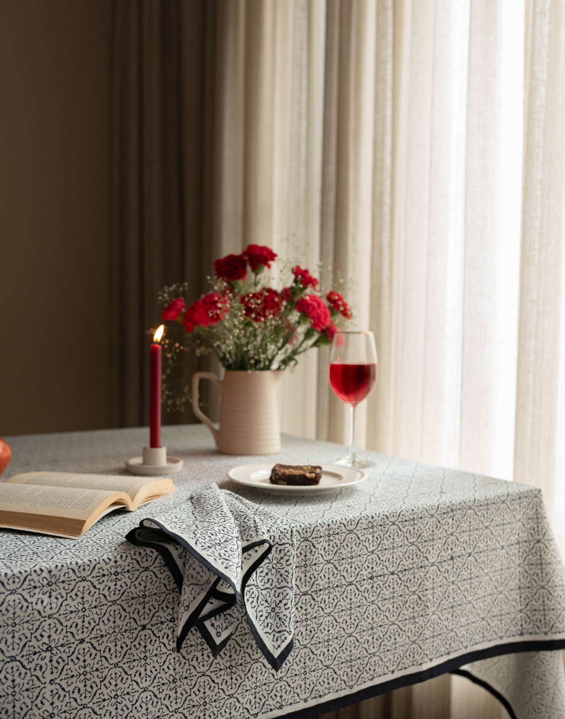 TABLECLOTH_AND_NAPKINS