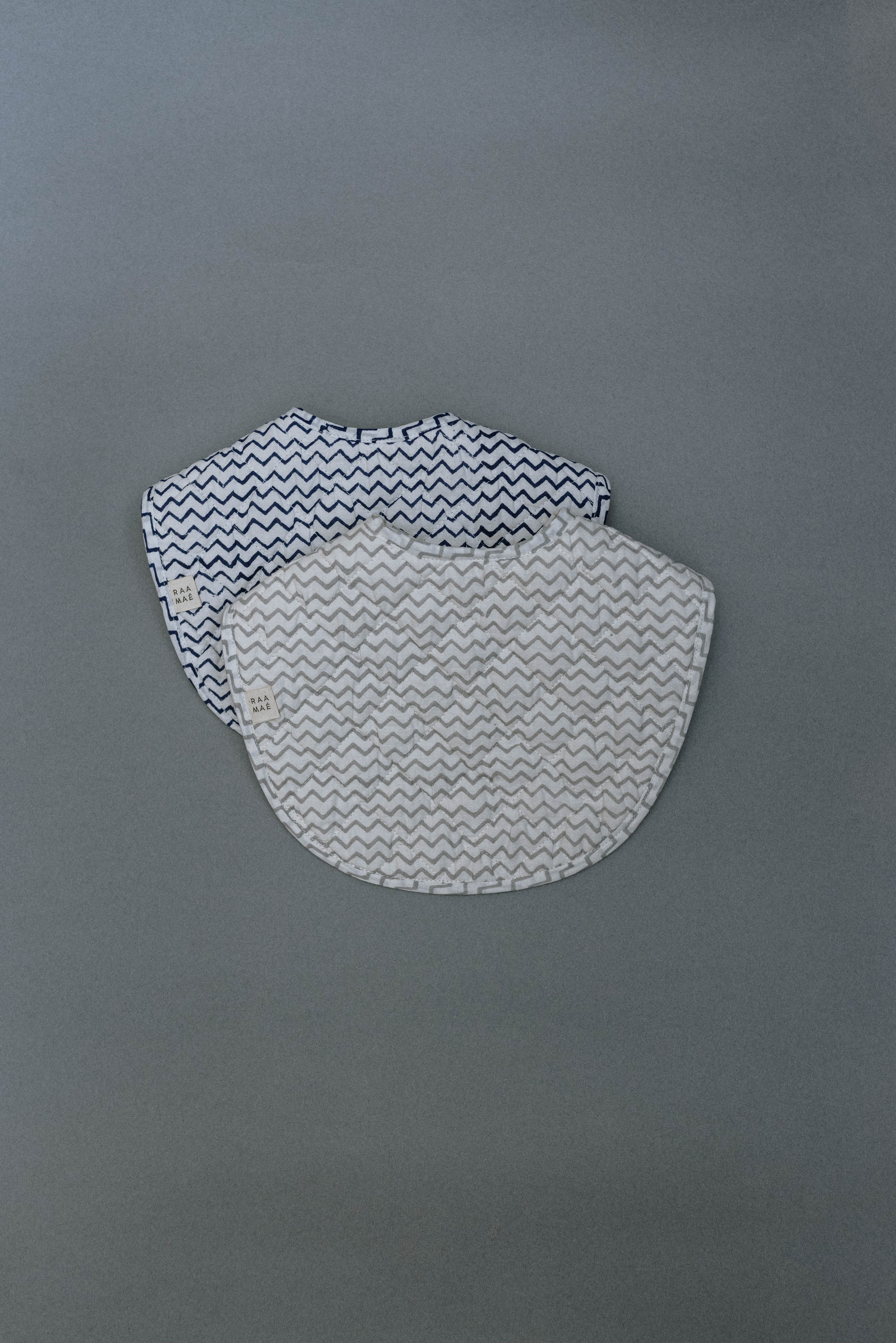 Bibs set of 2