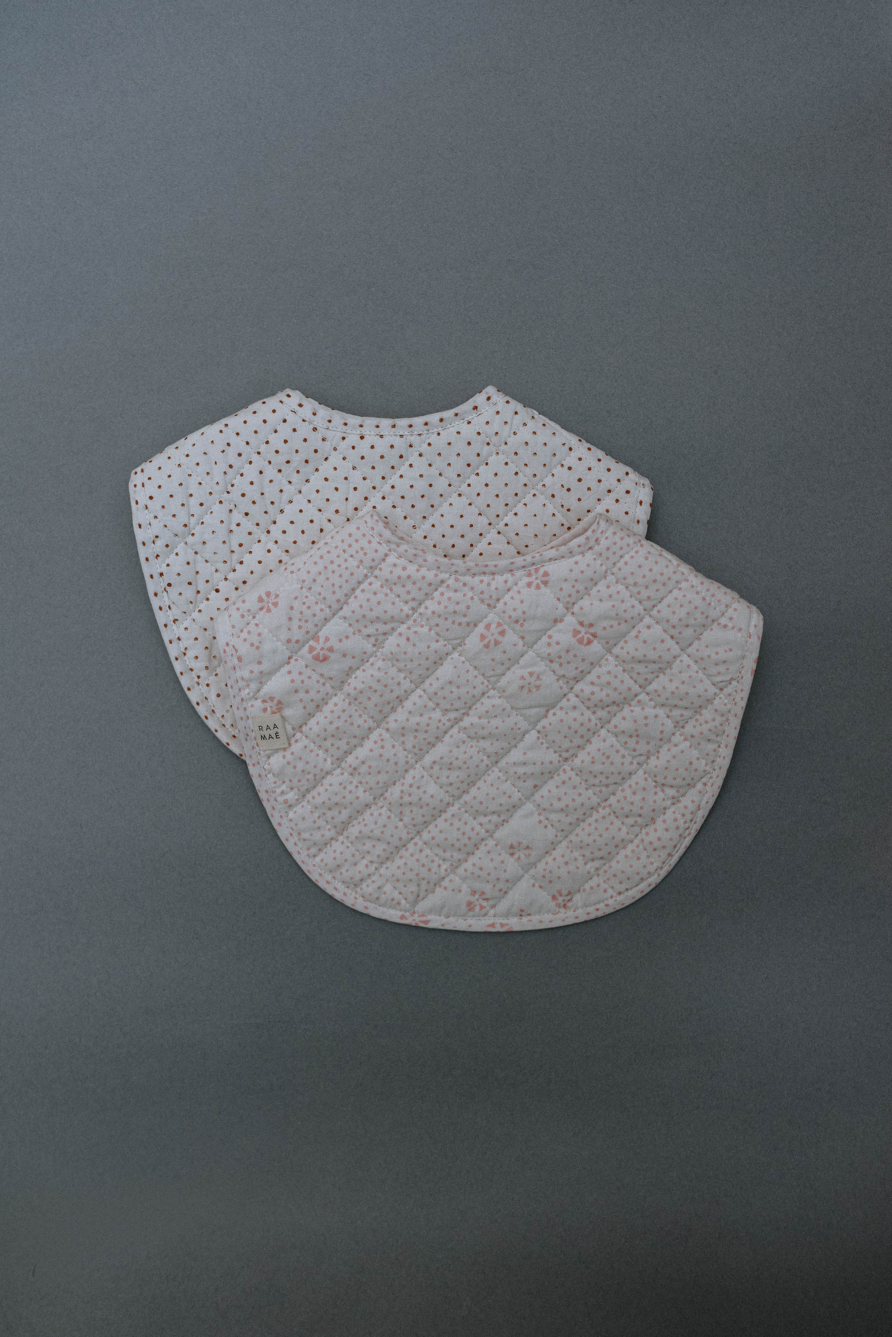 Perri Bib Set of 2